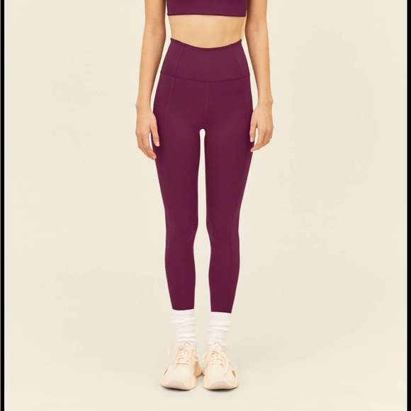 Girlfriend collective plum leggings - Picture 3 of 4